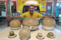 Kisah Taufik, Pelopor Kuliner Bakso Ukuran Besar di Jogja