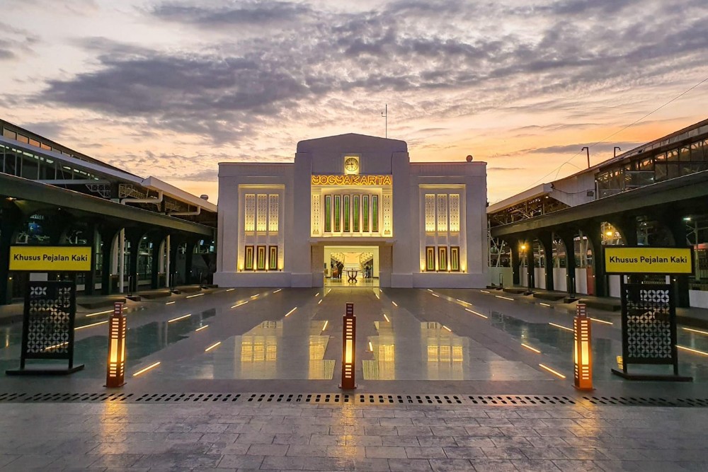 Stasiun Tugu Yogyakarta Paling Instagramable di Indonesia