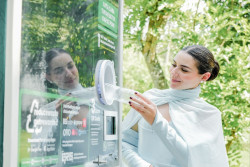 Wujudkan Destinasi Ramah Lingkungan, Kawasan Candi Borobudur Kini Dilengkapi dengan Mesin Daur Ulang Sampah Botol Plastik