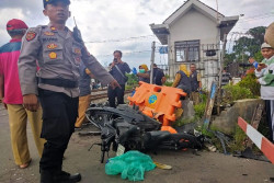 Sejumlah Sepeda Motor Tertemper Kereta Api Malioboro Eskpres di Magetan, Empat Orang Dilaporkan Meninggal Dunia