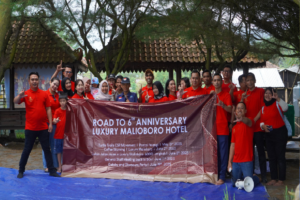 Luxury Malioboro Hotel Yogyakarta Gelar Turtle Trails CSR Movement  di Pantai Pelangi Parangtritis
