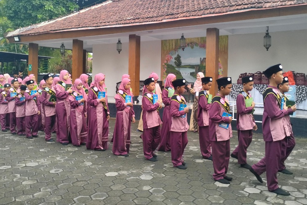 Puluhan Santri Ikuti Uji Publik Hafalan Al-Quran