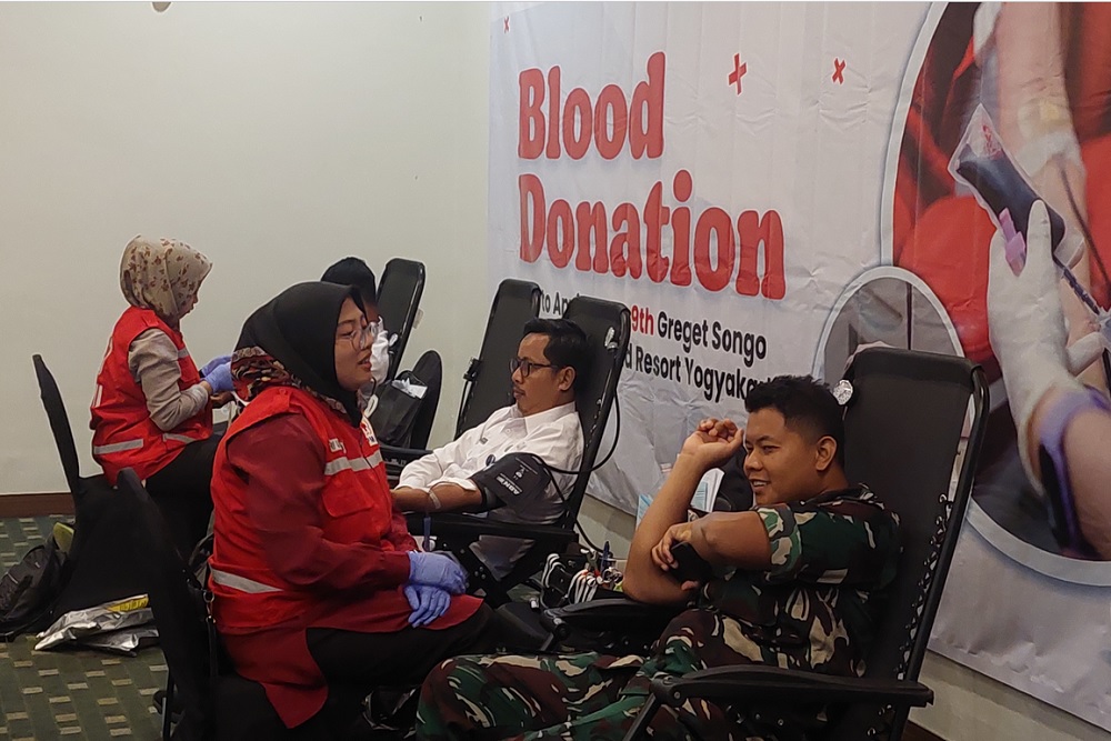 Semangati Anniversary Atrium Premiere Hotel Yogyakarta ke-12 Tahun Menyelenggarakan Donor Darah