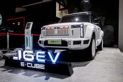 Harga Mobil Listrik Chery J6 2025 Berikut Spesifikasinya