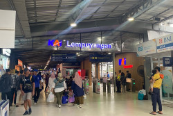 Akhir Pekan Long Weekend Libur Kenaikan Yesus Kristus, Stasiun Lempuyangan Padat