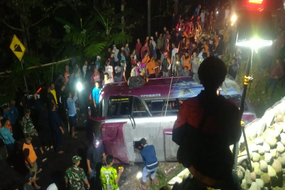 Kecelakaan Minibus yang Tewaskan 1 Orang di Giribangun Karanganyar Diduga Akibat Overload