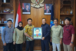 Bertemu Harian Jogja, Gustan Ganda Minta Pers Ikut Mendorong Kebiasaan Positif Masyarakat