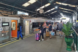 200 Ribu Penumpang Naik Turun di Stasiun KAI Daop 6 Yogyakarta Saat Libur Panjang