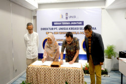 Serah Terima Jabatan: Hepi Wahyuningsih kepada Dedi R Yusma UNISI Hotel Malioboro