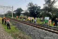 Seorang Pria Meninggal Dunia Tertabrak KRL Jogja Solo