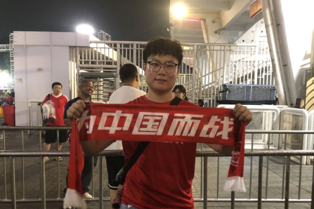 Nonton di GBK, Suporter China Ini Malah Tak Yakin Negaranya Menang Lawan Timnas Indonesia