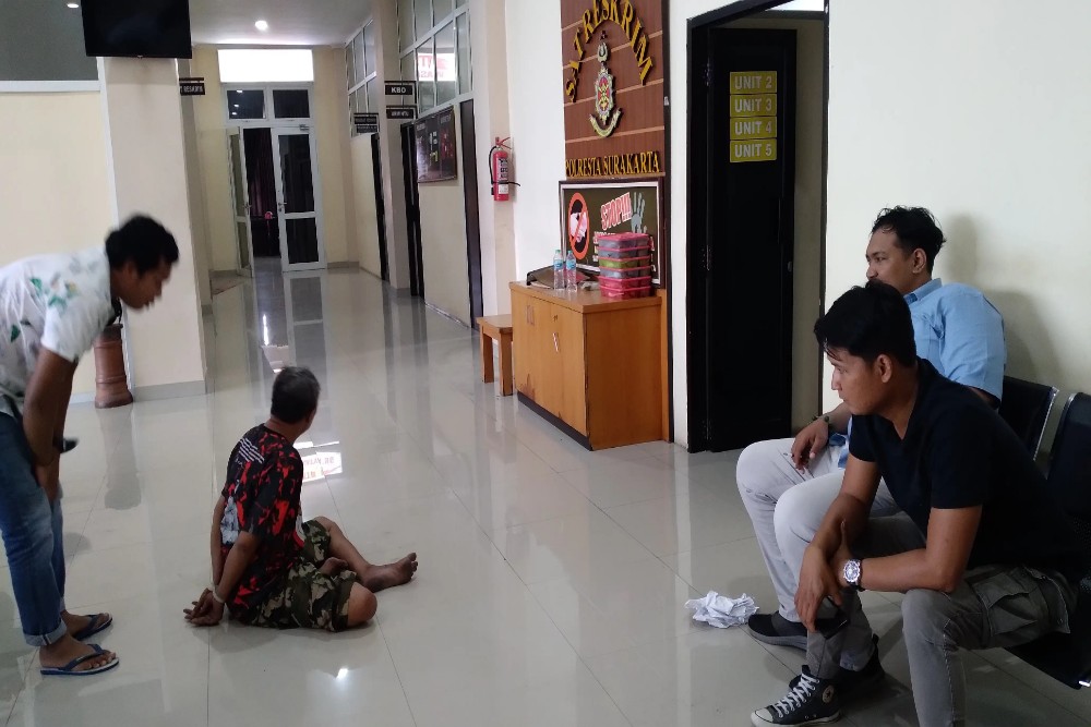Geger! Seorang Pria Mengamuk di Balai Kota Solo, Sejumlah Mobil dan Fasilitas Rusak