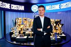Resmi, Cristian Chivu Jadi Pelatih Inter Milan