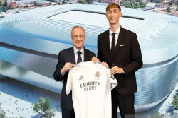 Real madrid Perkenalkan Dean Huijsen