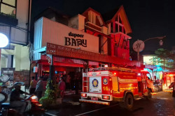 Toko Roti di Serengan Solo Terbakar, Pengunjung dan Karyawan Sempat Panik