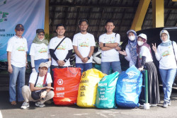 Peringati Hari Lingkungan Hidup 2025, PLN Ajak Pegawai dan Masyarakat Bersih-bersih Pasar Beringharjo