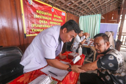 Banjir Rob di Sayung Demak, Pemprov Jateng Kirimkan Dokter Spesialis Keliling untuk Warga