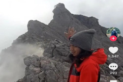 Viral Seorang Pria Nekat Mendaki Gunung Merapi, Balai TNGM Lakukan Penyelidikan, Siap-siap Diblacklist