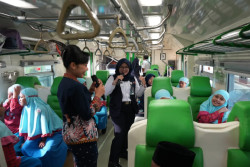 PT KAI Daop 6 Jogja Kenalkan Dunia Perkeretaapian pada Anak