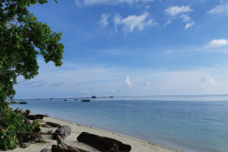 Dua Pulau Tanpa Nama Dekat Resort Mewah Pulau Bawah Anambas Dijual Melalui Website
