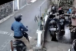 Viral Rekaman CCTV Pencurian Sasar Kos-kosan di Klitren Jogja, Polisi Buru Pelaku