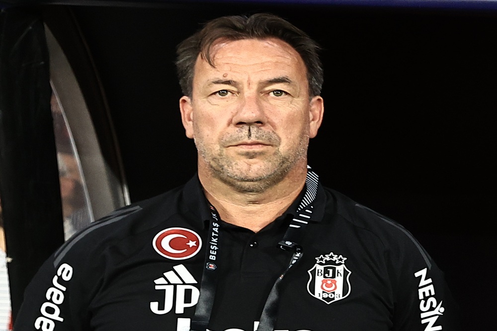Manajer PSIM Sebut Upaya Datangkan Coach Van Gastel Berjalan Alot