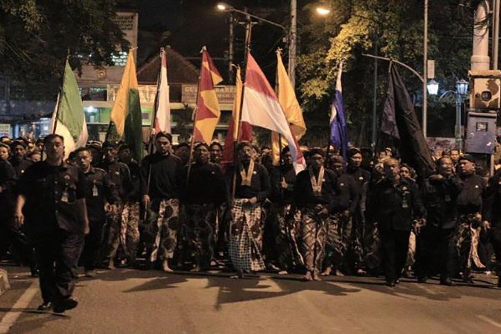 Malam 1 Suro 2025 Bertepatan dengan Jumat Kliwon, Makna, Waktu dan Amalan yang Dilakukan