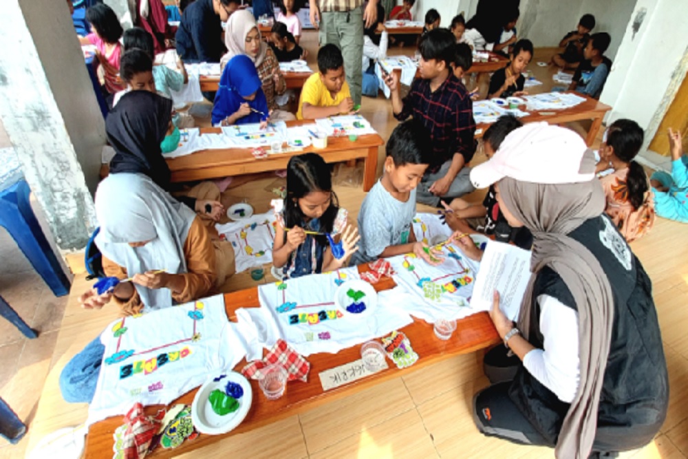 Kreativitas Siswa Diasah Lewat Mural di Artplosian Amikom Yogyakarta