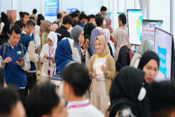 Ribuan Job Seeker Berburu Lowongan Pekerjaan di UMY Career Fair 2025