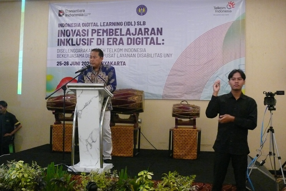 UNY dan PT Telkom Gelar Pelatihan Pembelajaran Inklusif Berbasis Digital