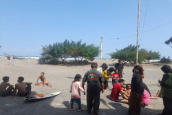 Belasan Anak Tersengat Ubur-ubur di Pantai Parangtritis, Wisatawan Diminta Waspada