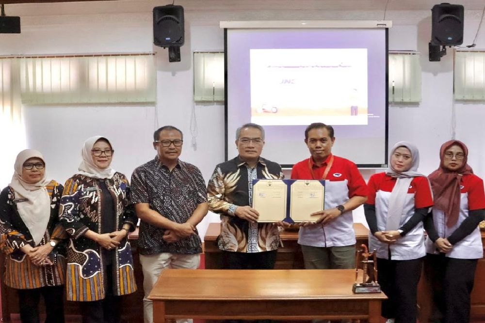 Bupati Resmikan Layanan Pengiriman JNE di Mal Pelayanan Publik Bantul