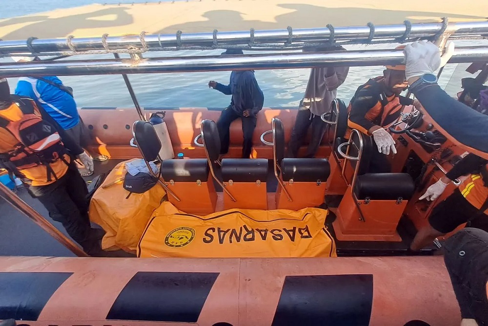 Kapal Long Boat Tenggelam, Dua Awak Ditemukan Meninggal dan 1 dalam Pencarian