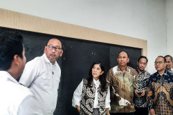Datangi Sekolah Rakyat BBPPKS Purwomartani, Menteri Komdigi Bangun Fasilitas Internet 200 Mbps