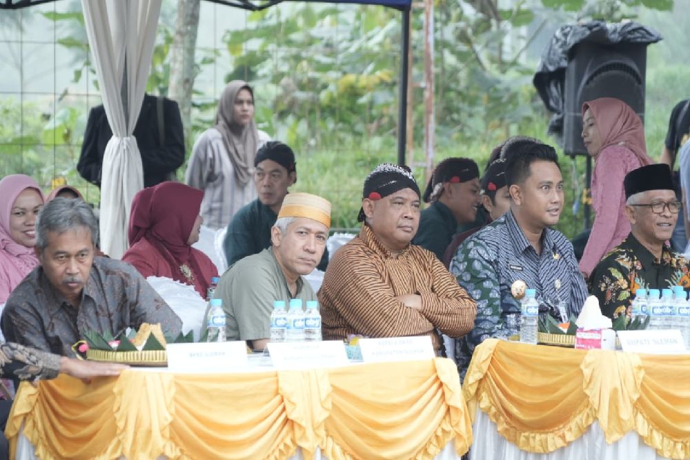 Jaga Mata Air Lereng Merapi, Bupati Sleman Ikut Upacara Adat Merti Umbul Bebeng