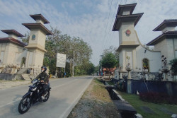 Anggaran Terbatas, Perbaikan Gapura di Perbatasan Semin Urung Dilakukan Tahun Ini