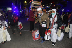 Jemaah Haji 2025 Asal Sleman: Kloter 65 SOC Pertama Datang di Bumi Sembada