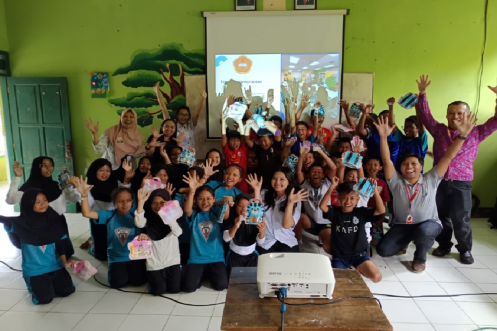 Fakultas Vokasi Universitas Sanata Dharma Kenalkan Robotika pada Siswa SD