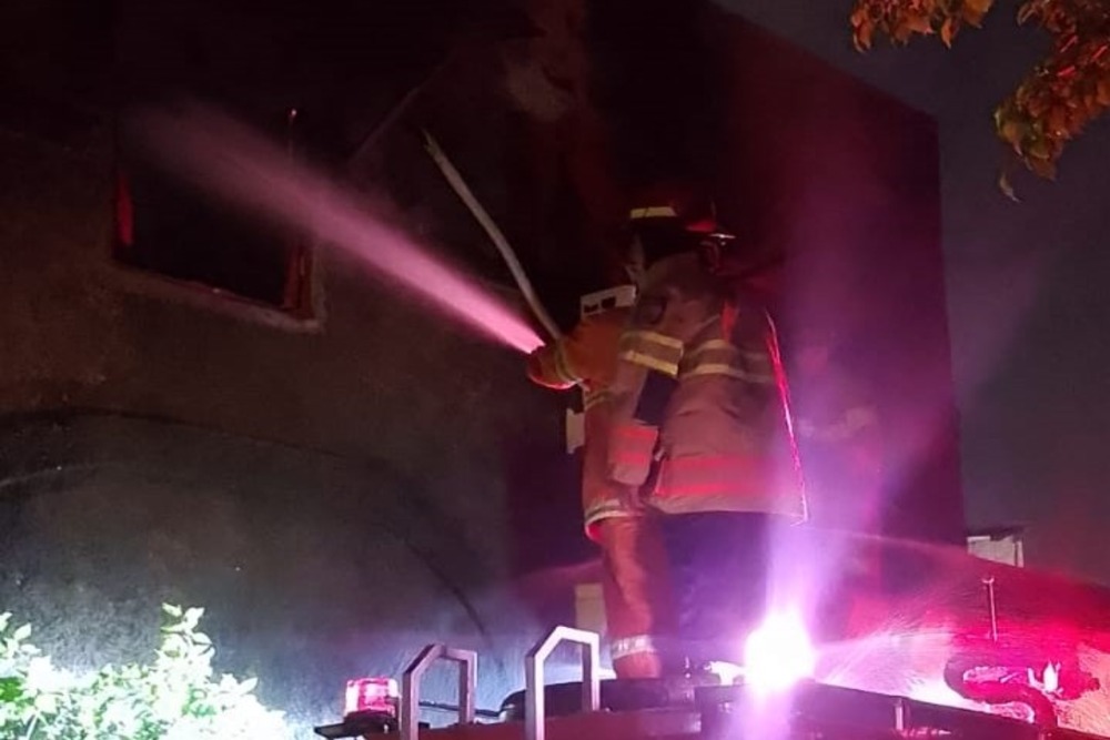 Diduga Karena Korsleting, Galeri Seni di Mantrijeron Terbakar