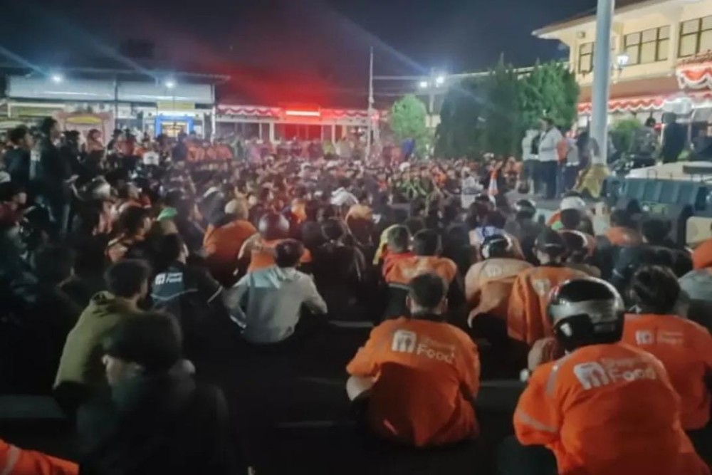 Mas-mas Pelayaran Sempat Sembunyi di Mapolsek Godean Saat Digeruduk Driver Ojol