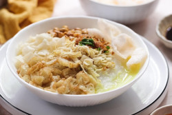 Resep Bubur Ayam yang Bisa Dibuat Sendiri di Rumah