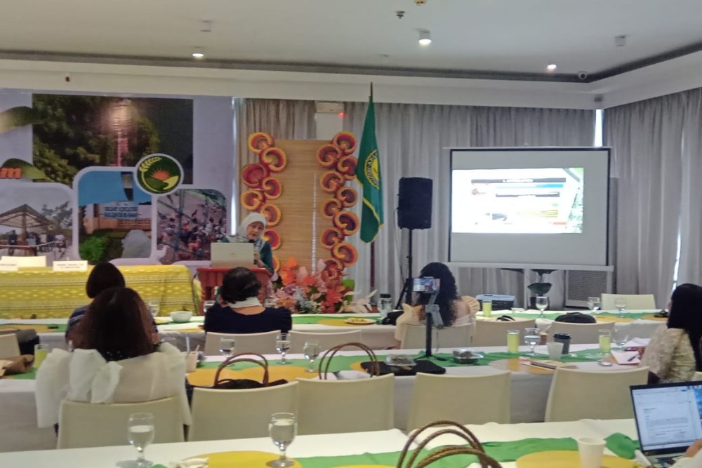 Dosen UMBY Paparkan Penelitian Pupuk Sawit di Konferensi Internasional