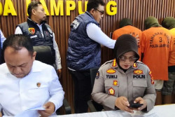 Polda Lampung Tangkap Admin Facebook Gay dan Anggotanya