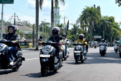 Astra Motor Yogyakarta Ajak Bikers Berkreasi Bersama Perajin Gerabah di Magelang