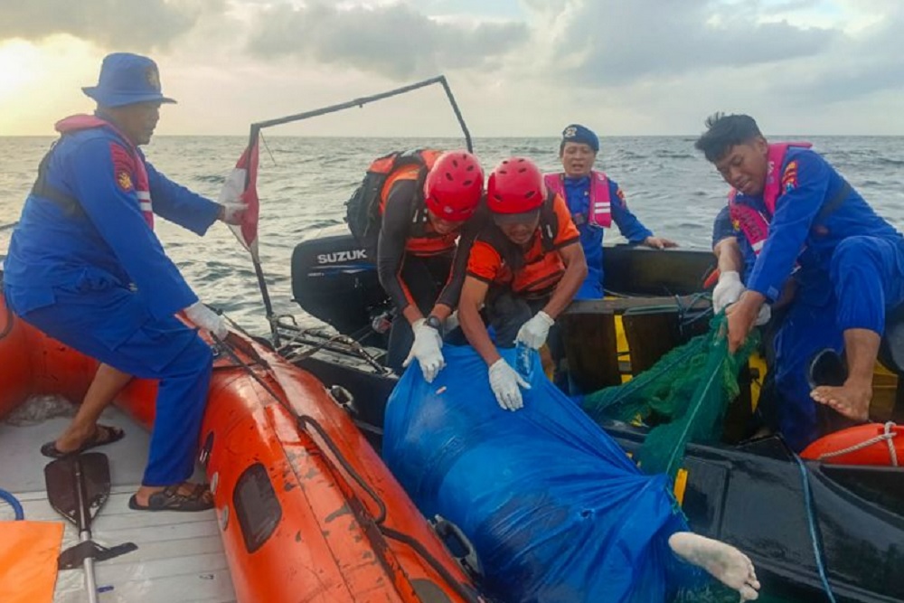 Dua Jenazah Ditemukan Tim SAR, Diduga Korban Kecelakaan Kapal Tunu, Jarak 20 Mil dari Lokasi