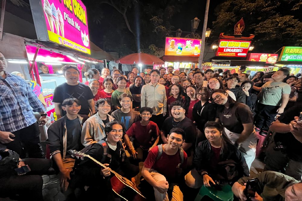 Cerita Paduan Suara Mahasiswa UAJY Ngamen di Alun-Alun Selatan Jogja, Disawer Wapres Gibran Rp15 Juta, Nggak Nyangka!