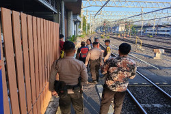 Seorang Pria Tertemper KRL Jogja Solo di Stasiun Lempuyangan, Polisi Ungkap Kronologi Kejadian