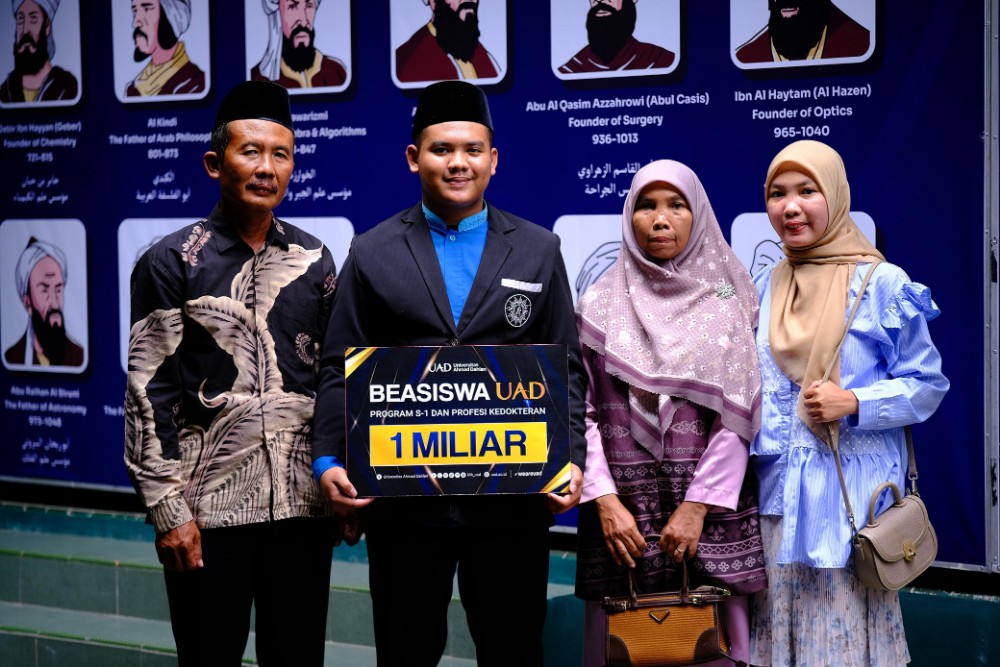 Anak Petani Peroleh Beasiswa Kuliah Gratis di Fakultas Kedokteran UAD