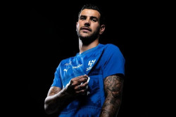 Bek AC Milan Theo Hernandez Resmi Berseragam Al Hilal, Dikontrak hingga 2028