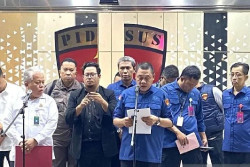 Tiga Kali Mangkir, Kejagung Buru Tersangka Riza Chalid hingga ke Luar Negeri